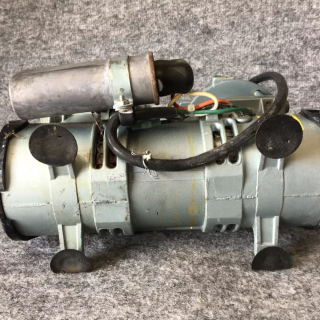 Gast SAA-V116-NQ  2. 0-3/2.5A HZ60/50 115V Vacuum Pump Mini Compressor Used