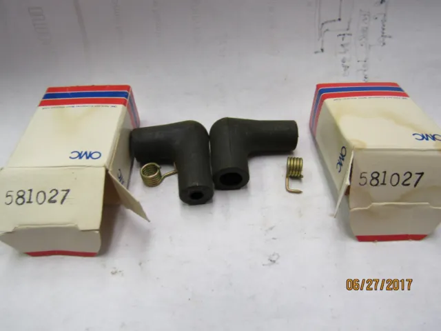 2 New Oem  Omc Johnson Evinrude Spark Plug Boots 581027