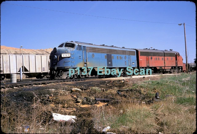 CNW Chicago & North Western ex FEC PNC F-7-A 243 ORIGINAL 1971 Kodachrome Slide