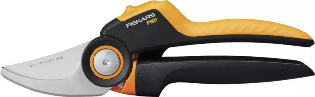 FISKARS Bypass Gartenschere M PowerGear Xseries