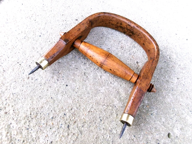N°274 OLD TOOL compass , OUTIL ANCIEN, COMPAS DE MÉTIER / VIEUX OUTILS EUR 15,00 - FR