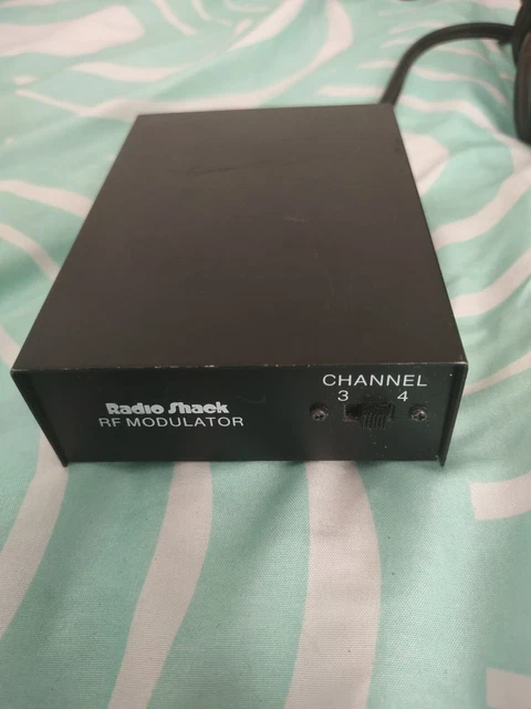 Radio Shack RF Modulator  09A01 Video Audio A/V Converter for any TV - # 15-1214