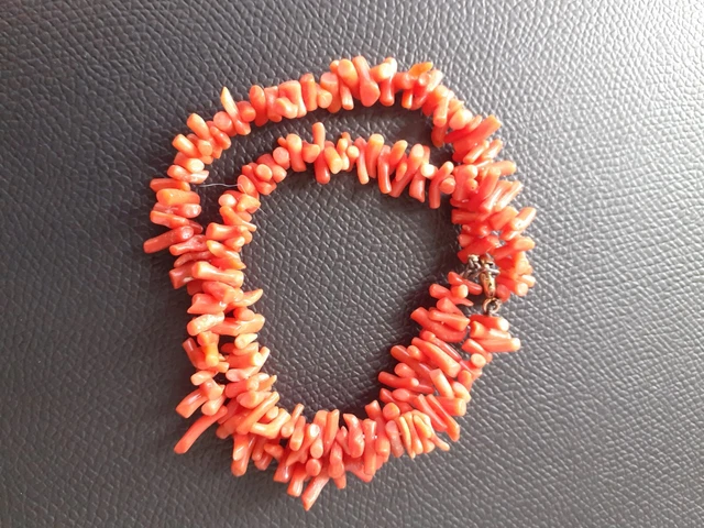 Bracelet Ancien En Corail Rouge Avec Fermoir En Or Jaune - Occasion, Pierre Dominante Corail