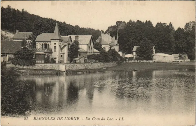 CPA BAGNOLES-de-l'ORNE-Un Corner du Lac (29332)