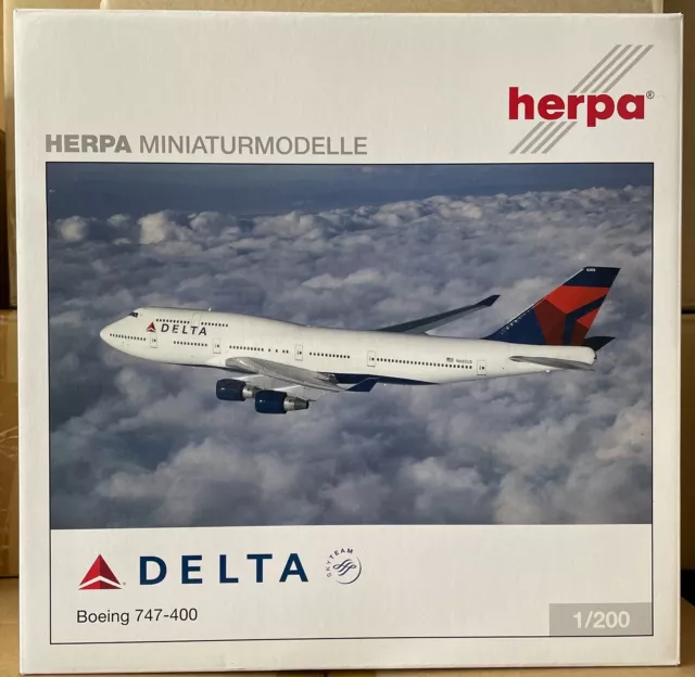 1/200 HERPA daron DELTA AIRLINES Boeing 747-400 model airplane N661US