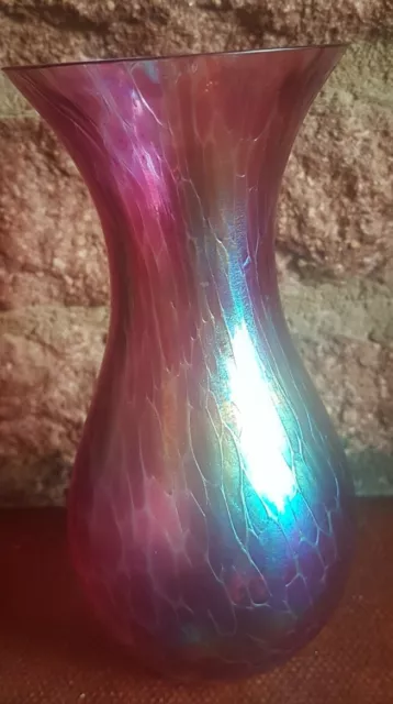 BEAUTIFUL IRIDESCENT STUDIO ART GLASS VASE,  16cm