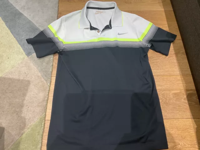 fantastic Nike Dri-fit golf shirt - size medium