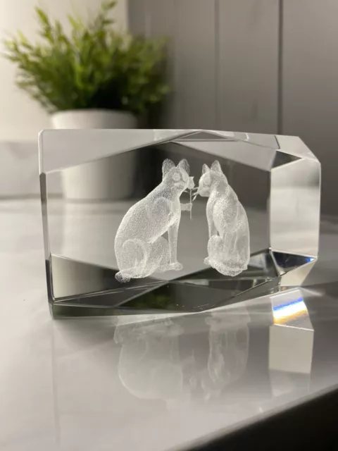 Vintage 3D Laser Etched Crystal Glass Cats & Flower Paperweight
