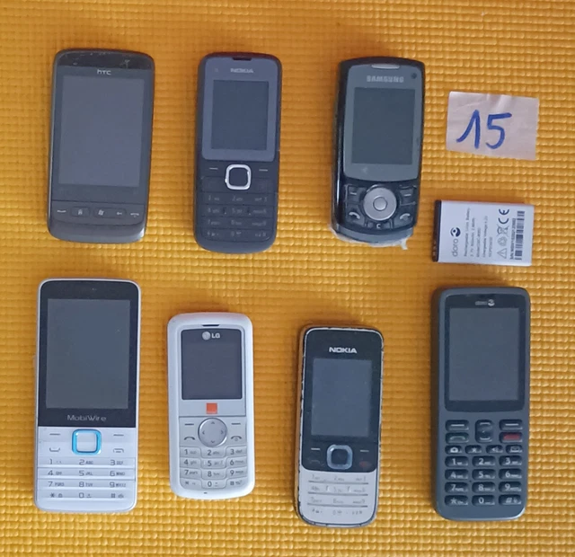 Lot De 7 Telephones Portables + Accessoires Pour Pieces