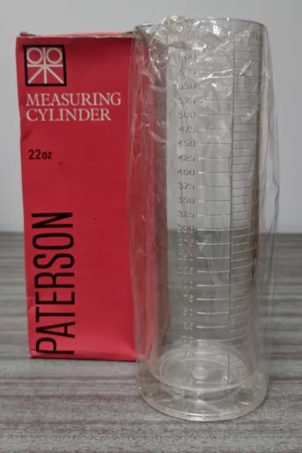 Paterson measuring cylinder - 22 oz