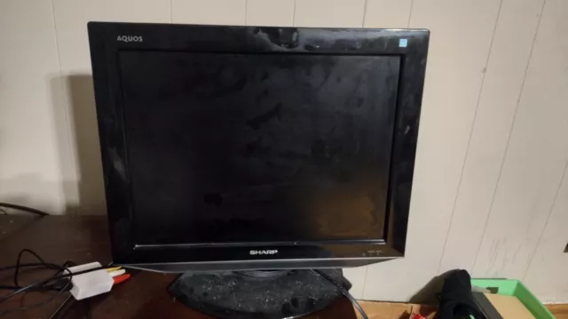 Sharp LC TV LC-20S7U