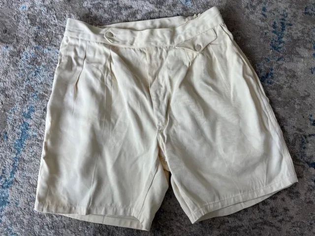 Vintage 1940s 1950s White Rayon Gabardine Shorts Rio  Large