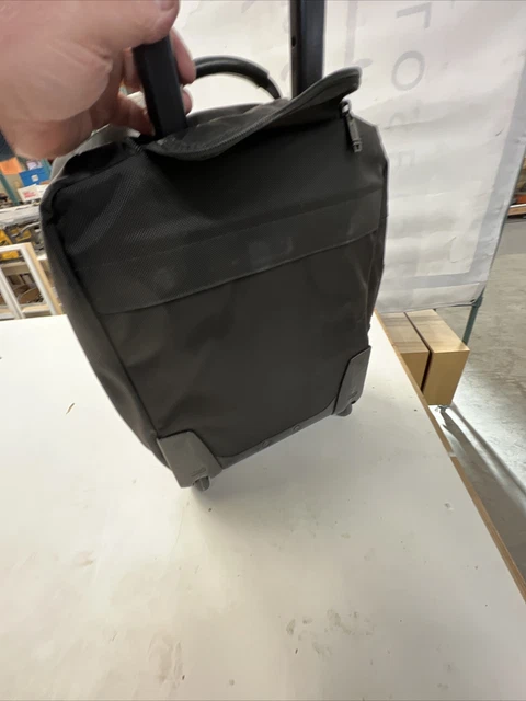 Tumi Continental Expandable Alpha 2 22" Carry On 2 Wheeled Luggage - Black... 6