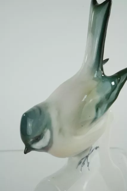 ALTE HANDBEMALTE PORZELLAN FIGUR VON ZSOLNAY - SÜßER VOGEL 2