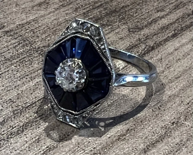 Superbe Bague ancienne Art Déco - Or, Diamant et Saphirs