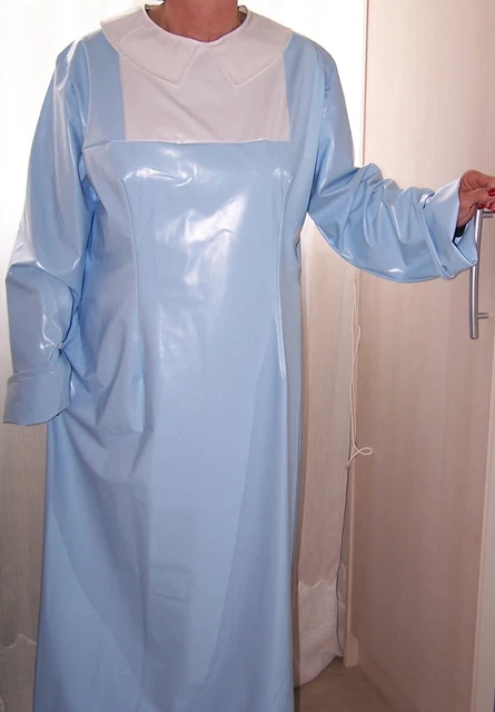 NYLON 66 BLOUSE-PEIGNOIR COIFFEUSE NYLON BEIGE et BLANC