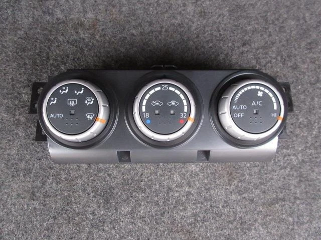 NISSAN X-Trail 2008 DBA-NT31 Pannello di controllo A/C [usato] [PA67000684]