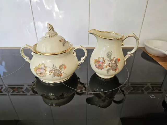 Vintage - creamer & sugar bowl with lid