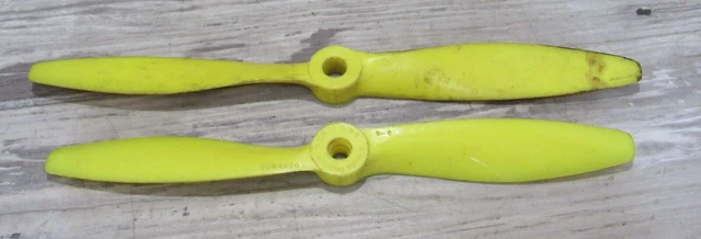 Lot Of 2 Nylon Tornado Propellers By A Grish Products Usa #B2-21