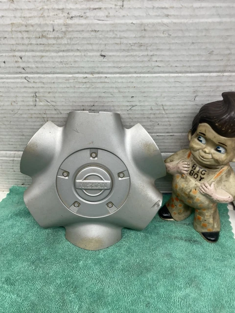 98 99 00 01 02 Nissan Pathfinder 40342-2W600 wheel center
