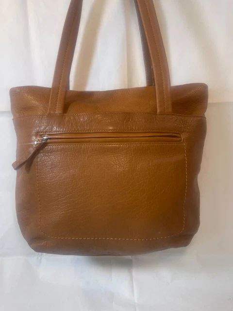 Giani Bernini soft leather shoulder hand bag in cognac