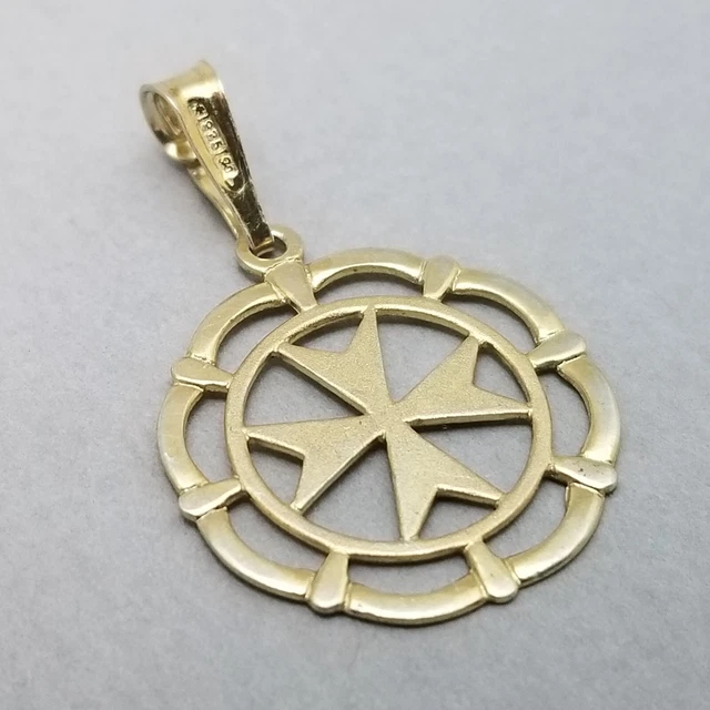 Vintage Sterling Silver Gold Plated Maltese Cross Pendant Malta Hallmarks 0.7g