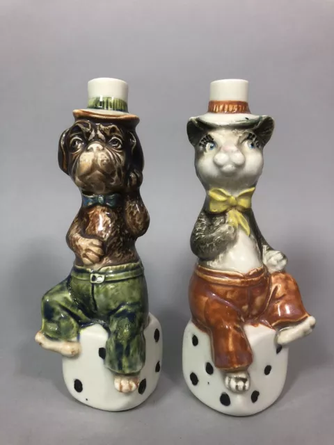 2 FLACONS Vintage bouteilles Porcelaine Zoomorphes Chien et chat (1 accidenté)