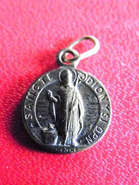 Medaille Religieuse Ancienne. Saint-Denis. Metal Argente.