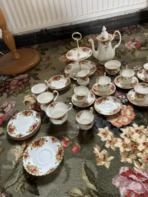 Vintage royal albert old country roses tea set