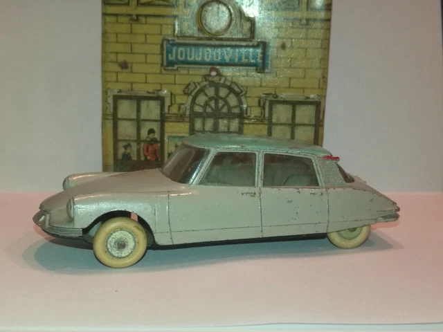 Miniature Voiture Ancienne ALFA ROMEO - Métal, Peinture D'origine, échelle 1:43?, Occasion
