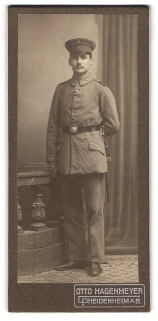 Fotografie Otto Hagenmeyer, Heidenheim a. B., Portrait junger Soldat in Feldgra
