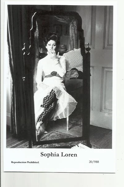(Bx32) Sophia Loren Swiftsure Photo Postcard (20/988) Filmstar Pin Up Glamour