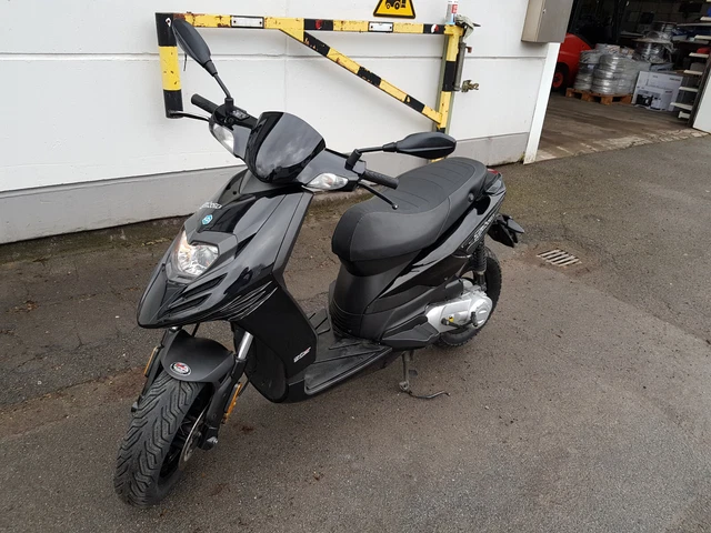Piaggio Roller Tph 50, BLACK, (Garagenfahrzeug)