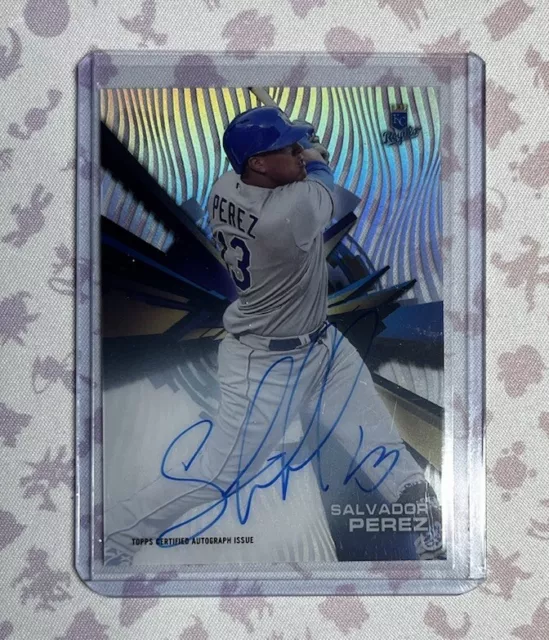 2015 TOPPS HIGH TEK SALVADOR PEREZ ON CARD AUTO RARE! Mint Condition! Clear!