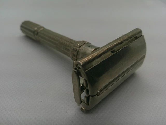 Vintage Gillette "Slim" Adjustable Safely Razor, K-2, 1965