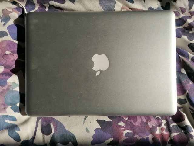 Apple MacBook Pro 13.3" (500GB HDD, Intel Core i5 3.ª generazione, 2.5 GHz, 4GB 2