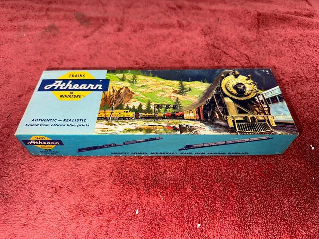 Vintage Athearn HO Union Pacific PB-1 605B Powered Diesel Locomotive