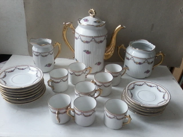 Service a Café , Porcelaine de Paris , XIX è, Empire , décor guirlande OR