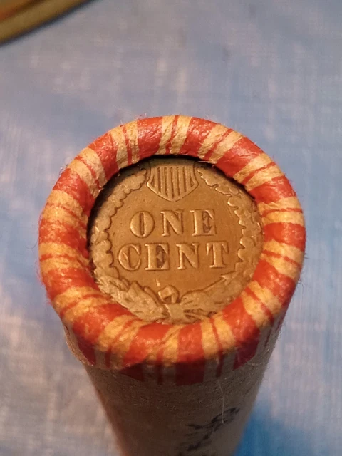 One Bulk Indian Head / Wheat Back Pennies Shotgun Roll - Lot # 465