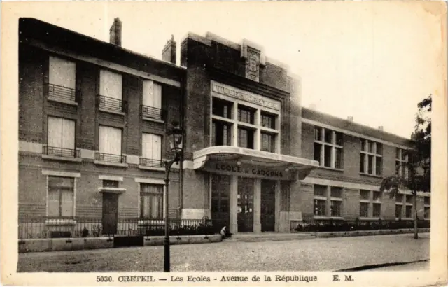 CPA CRÉTEIL Les Écoles Avenue de la Republique (569914)