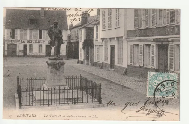 BEAUVAIS - Oise - CPA 60 - la Place et la statue du docteur Ernest Gérard