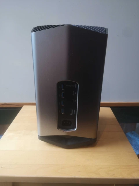 BLACKMAGIC eGPU 湿さ Pro580