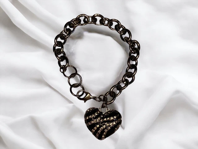 Guess Charm Bracelet Pave Striped Heart With Rhinestones Fancy Chic Classic - C