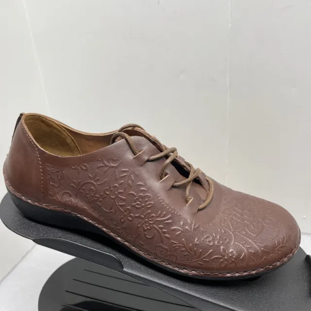 W- 7 Propet Chantel WCX012L Oxford Shoe Brown Tool Leather Embossed Floral NWOB