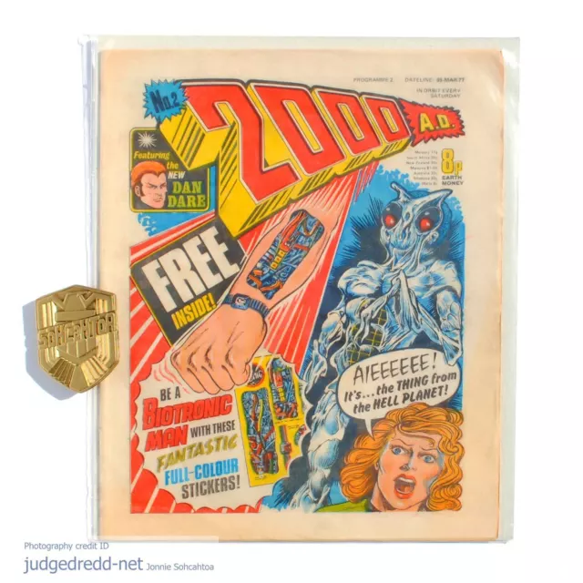 2000AD Prog 2 1st Appearance of Judge Dredd Issues + Comic Bag and Board 1977 UK