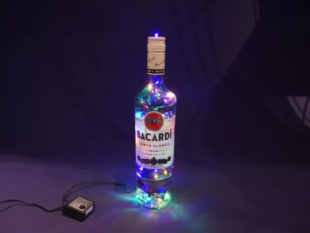 Baccardi - Flaschen Lampe mit 80 LEDs Kaltweiss UND Multicolor UMSCHALTBAR