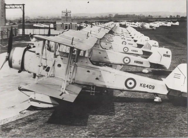 Vickers Vildebeest Iv Line Up Raf No.42 Squadron Original Vintage Press Photo