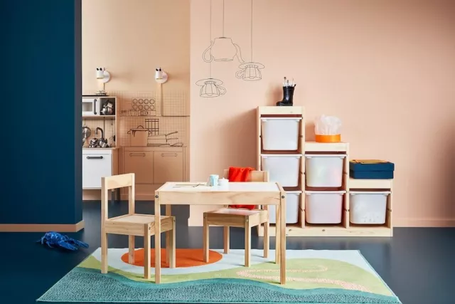 Mesa para niños iKEA LÄTT con 2 sillas, blanca/pino 2