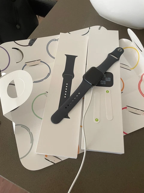 Apple Watch SE 2022 40mm GPS Cellular [Like New]