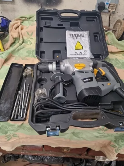 Titan TTB278SDS SDS Plus Rotary Hammer Drill 230V 1500W Never Used Boxed
